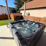 Felix House بيت للعطل *