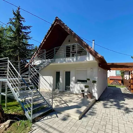 Felix House בית נופש *